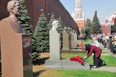 КПРФ и сторонники нашей партии отметили в Москве 155-летие со дня рождения В.И. Ленина