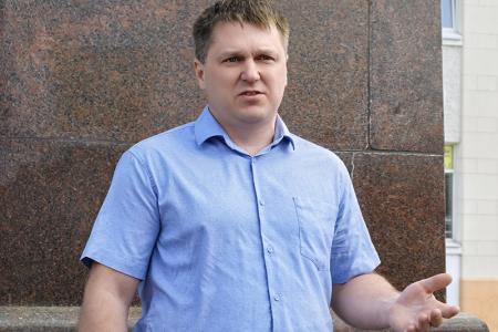 Торжественное возложение цветов к памятнику В.И. Ленину в Иванове в честь 155-летия со дня его рождения