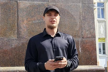 Торжественное возложение цветов к памятнику В.И. Ленину в Иванове в честь 155-летия со дня его рождения