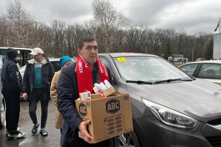 Сергей Гаврилов: «КПРФ передала гуманитарную помощь беженцам из приграничных районов Белгородской области».