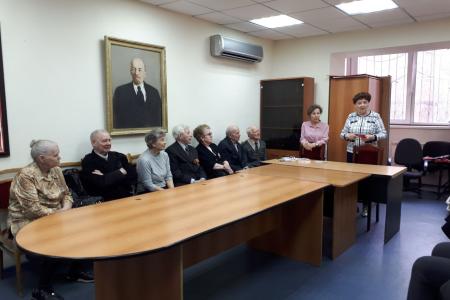 Лидер тюменских коммунистов Тамара Казанцева вручила детям войны памятные медали ЦК КПРФ «80 лет Победы»
