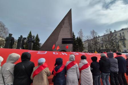 Коммунисты Архангельска приняли эстафету «Наша Великая Победа»