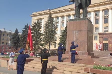 Липецкая область: Ленин жил! Ленин жив! Ленин будет жить!