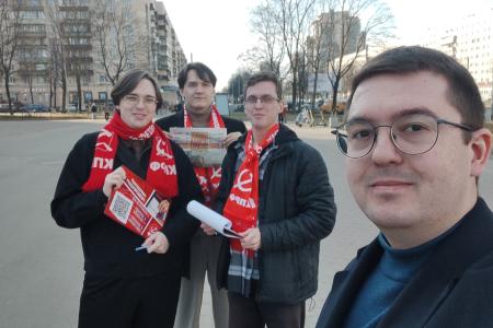 В Петербурге развернулся массовый сбор подписей в рамках народного референдума