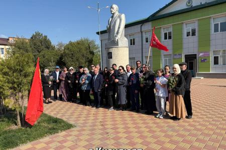 Дагестанские коммунисты масштабно отметили 155 лет со дня рождения В.И. Ленина