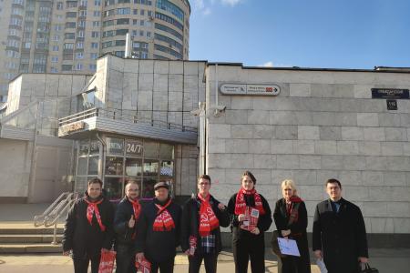 В Петербурге развернулся массовый сбор подписей в рамках народного референдума