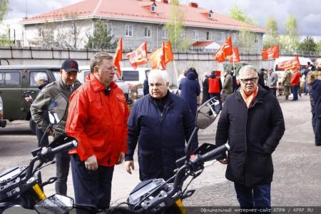 Сто тридцать седьмой гуманитарный конвой от КПРФ к 80-летию Великой Победы