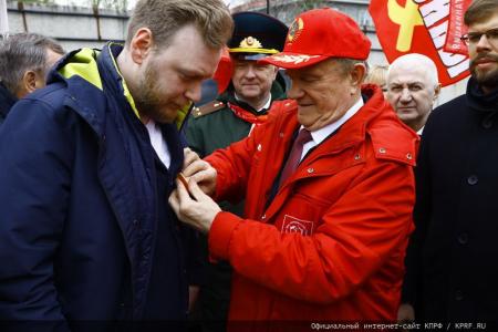 Сто тридцать седьмой гуманитарный конвой от КПРФ к 80-летию Великой Победы