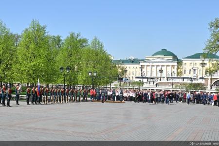 «Ленин впервые заставил капитал потесниться и создал государство рабочих и крестьян»