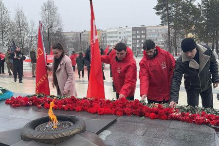 На Ямале завершился двухдневный этап Международного антифашистского марша-эстафеты «Наша Великая Победа»