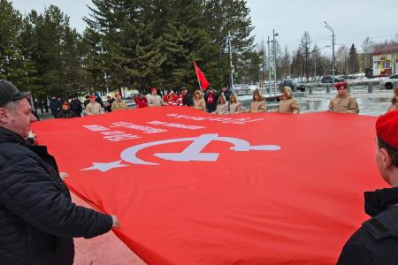 На Ямале завершился двухдневный этап Международного антифашистского марша-эстафеты «Наша Великая Победа»