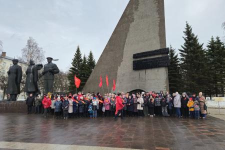 Коммунисты Архангельска приняли эстафету «Наша Великая Победа»