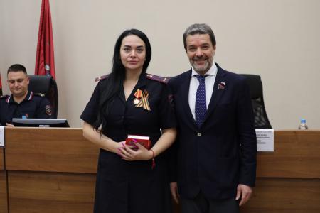 Александр Ющенко и Виктор Царихин поздравили ветеранов органов внутренних дел Российской Федерации