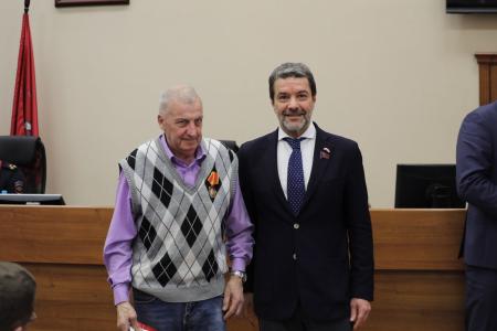 Александр Ющенко и Виктор Царихин поздравили ветеранов органов внутренних дел Российской Федерации