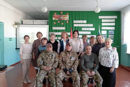 Забайкальские коммунисты-ветераны СВО провели для учащихся Уроки Мужества