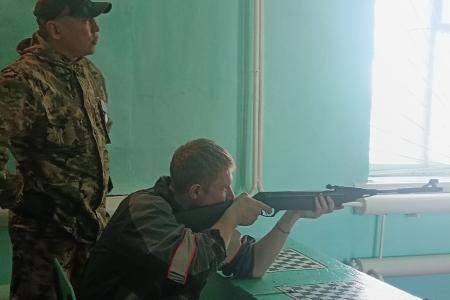 Забайкальские коммунисты-ветераны СВО провели для учащихся Уроки Мужества