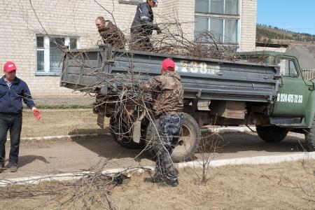 Коммунисты Забайкалья проводят ленинские субботники
