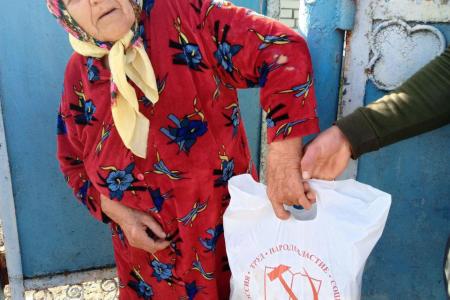 При поддержке ульяновских коммунистов, херсонские коммунисты передали гуманитарную помощь жителям Каховки