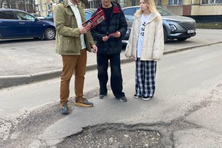 В Петербурге развернулся массовый сбор подписей в рамках народного референдума