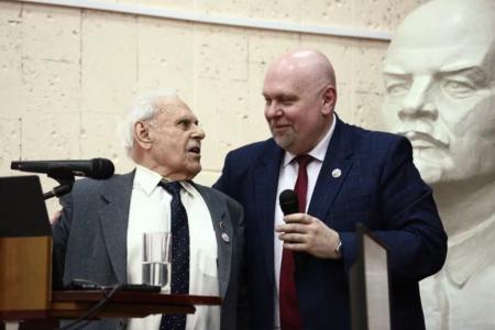 Первый антифашист