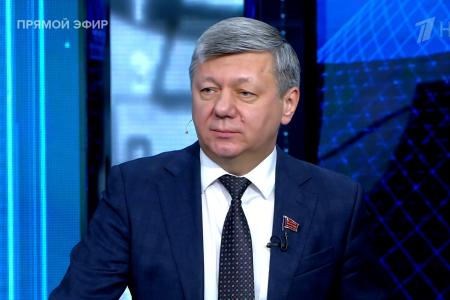 Дмитрий Новиков на Первом канале рассказал о Международном антифашистском форуме и том, какой мир нужен России