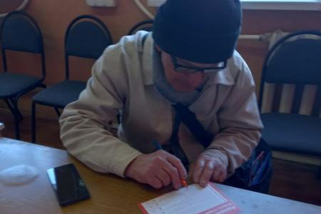 В Саратовской области продолжается сбор подписей Народного референдума КПРФ