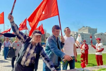 В Саратове КПРФ достойно отметила 155-летие со дня рождения В.И. Ленина
