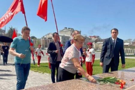 В Саратове КПРФ достойно отметила 155-летие со дня рождения В.И. Ленина