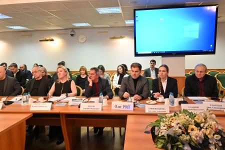 Комитет Государственной Думы по защите семьи, вопросам отцовства материнства и детства провёл круглый стол на тему «Детская литература и детские медиа: современное состояние, проблемы и пути решения»