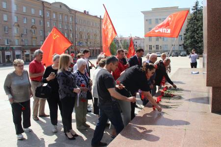 Ленин – наше знамя и оружие! В Брянске отметили 155-летие вождя мирового пролетариата