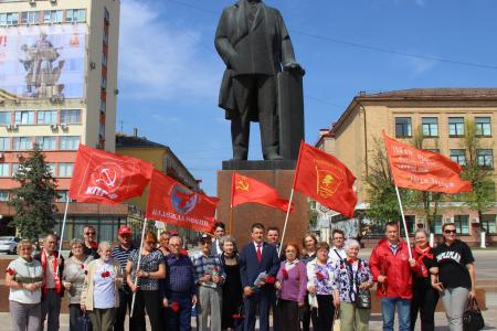 Ленин – наше знамя и оружие! В Брянске отметили 155-летие вождя мирового пролетариата