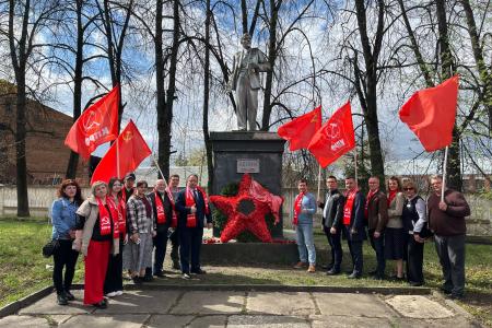 Костромские коммунисты почтили память В.И. Ленина в день 155-летия вождя