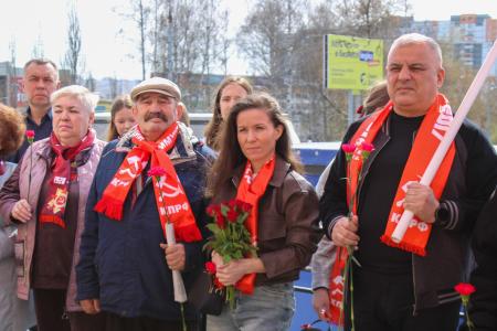 В Удмуртии коммунисты Ижевска отметили день рождения В.И. Ленина