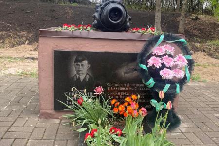 Воронежские коммунисты накануне Дня Победы почтили память красноармейцев Николая Загорского, Вячеслава Горбаконя  и крестьянина Якова Доровских