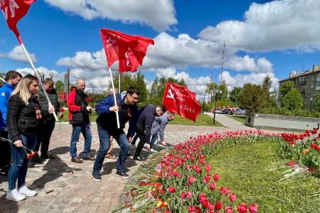 Тульские коммунисты провели автопробег в честь Дня Победы