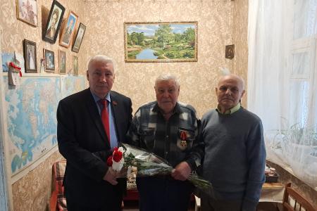 Тамбовский обком КПРФ поздравил моршанского коммуниста - ветерана Великой Отечественной войны