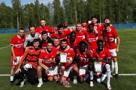 Футболисты белгородской команды «Спартак КПРФ» выиграли кубок Прохоровского поля