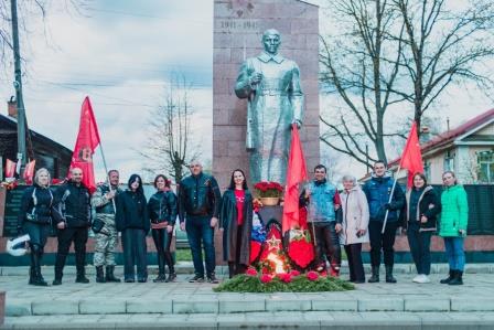 КПРФ и байкеры провели авто-мотопробег по Северу Нижегородской области в честь Дня Победы