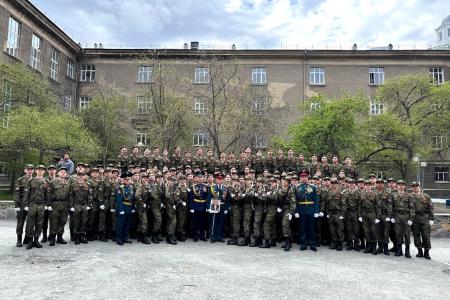 Свердловская область. Комсомольцы приняли участие в торжественных парадах в День Победы