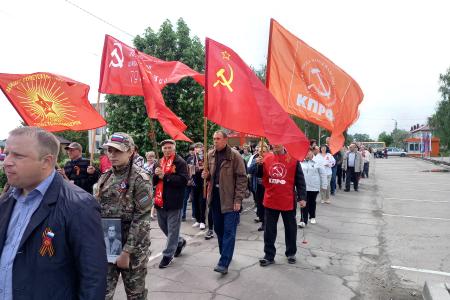 Тамбовские коммунисты приняли участие в праздничных мероприятиях, посвященных 80-летию Победы