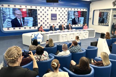 Г.А. Зюганов выступил на пресс-конференции в ТАСС, посвященной Всемирному дню защиты пчел, продовольственной безопасности и экологии