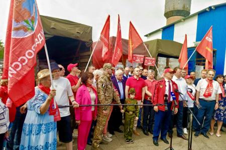 Нижегородские коммунисты внесли свой вклад в отправку 138-го гуманитарного конвоя КПРФ для поддержки бойцов СВО