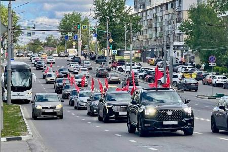 Тульские коммунисты провели автопробег в честь Дня Победы