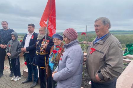 Воронежские коммунисты накануне Дня Победы почтили память красноармейцев Николая Загорского, Вячеслава Горбаконя  и крестьянина Якова Доровских