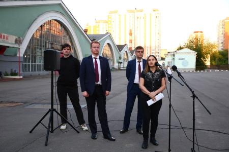 Москва. Депутаты КПРФ выступили в защиту музея «Моторы войны»