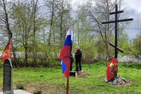 В Новгородской области открыт памятник легендарному партизану