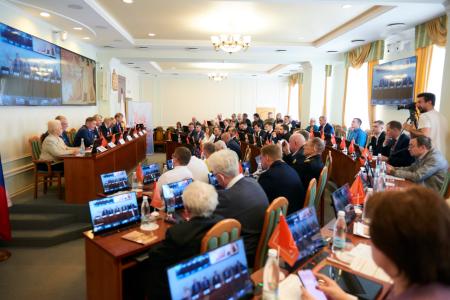 В Нижнем Новгороде обсудили опыт ленинско-сталинской модернизации