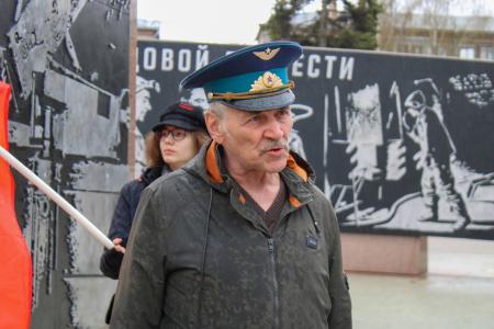 КПРФ в Ижевске провела торжественное возложение цветов в честь 1 мая