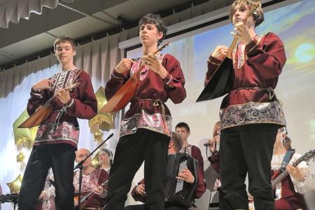 Нижегородские депутаты КПРФ и «Надежда России» поздравили юных талантов на фестивале «Нижегородское раздолье»