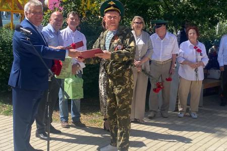 Воронежская область. КПРФ поздравила ветеранов-пограничников с профессиональным праздником
